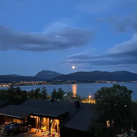 Flott Leilighet, Nydelig - Gratis Parkering Apartment Tromso
