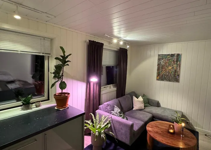 Flott Leilighet, Nydelig - Gratis Parkering Apartment *